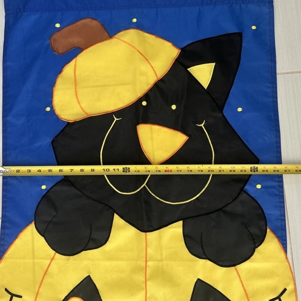 Vintage Halloween Black Cat Flag Garden Cute Inside pumpkin 28x42” Die Cut - Picture 7 of 8